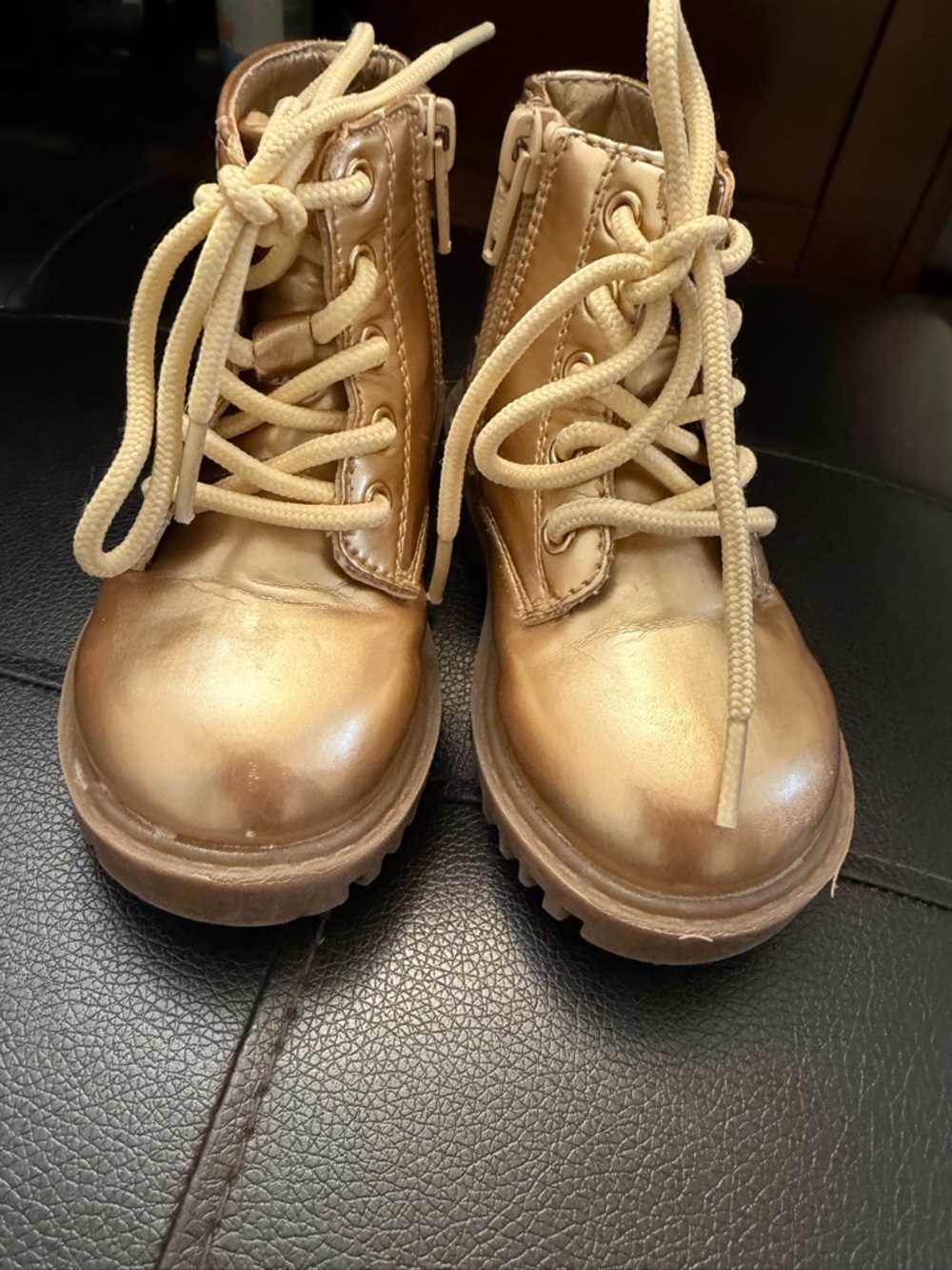 Gap Metallic Gold Lace-Up Ankle Boots size 5